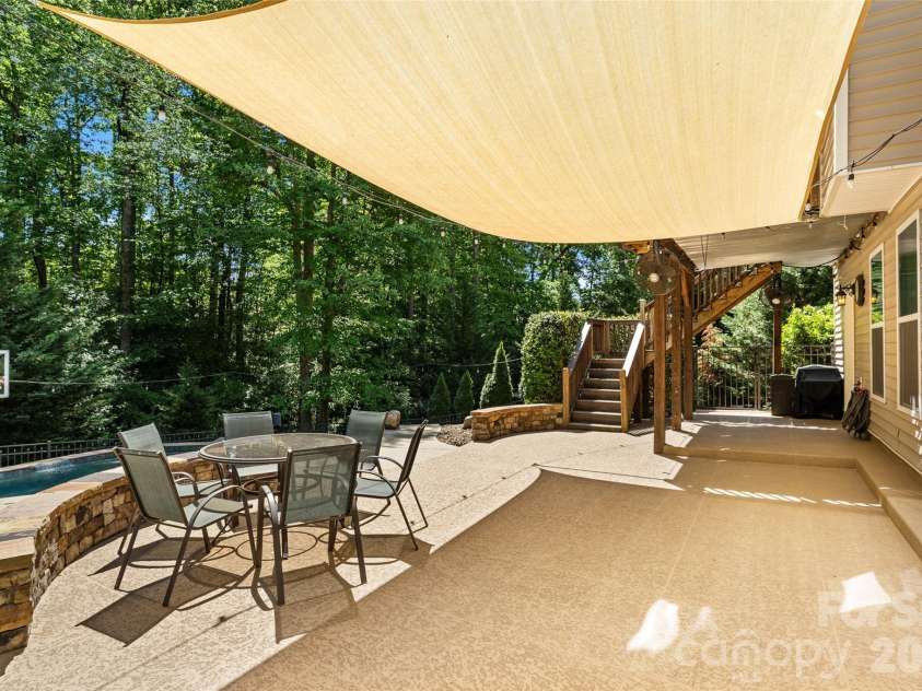 980 Autumn Glen Court, Clover, SC 29710.  MLS# CAR4351280, YatesRealty ID 19581. 