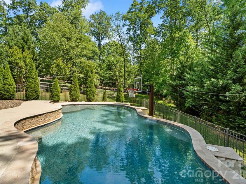 980 Autumn Glen Court, Clover, SC 29710.  MLS# CAR4351280, YatesRealty ID 19581. 