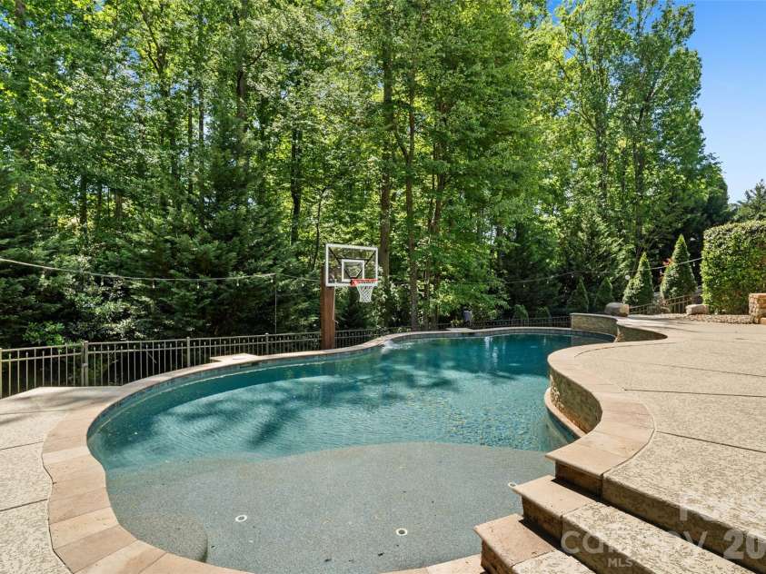 980 Autumn Glen Court, Clover, SC 29710.  MLS# CAR4351280, YatesRealty ID 19581. 
