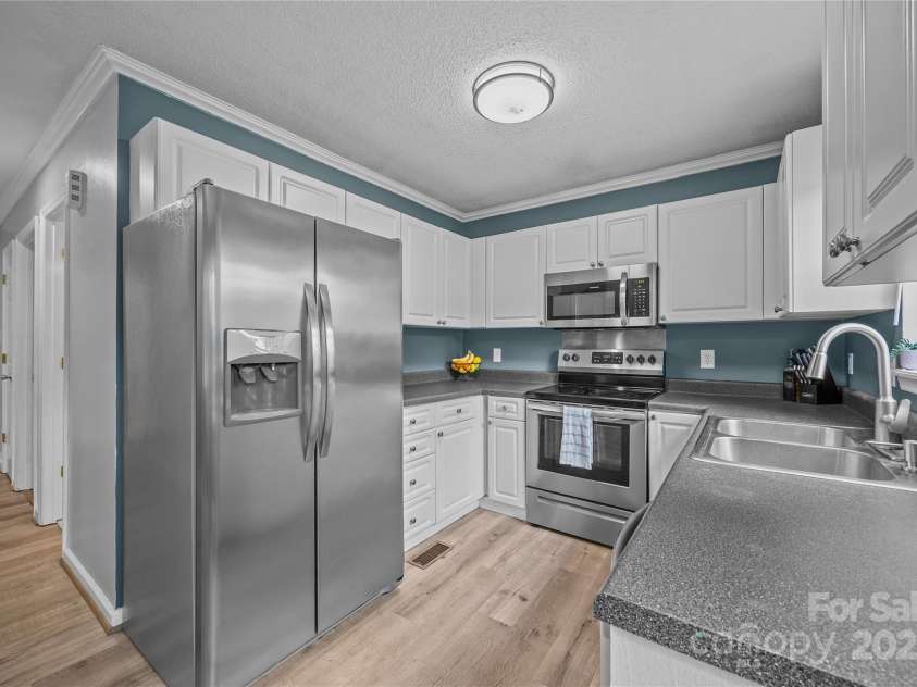 7830 Sarah Drive, Denver, NC 28037.  MLS# CAR4261168, YatesRealty ID 19582. 