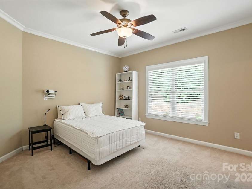 13056 Long Common Parkway, Huntersville, NC 28078.  MLS# CAR4296612, YatesRealty ID 19583. 