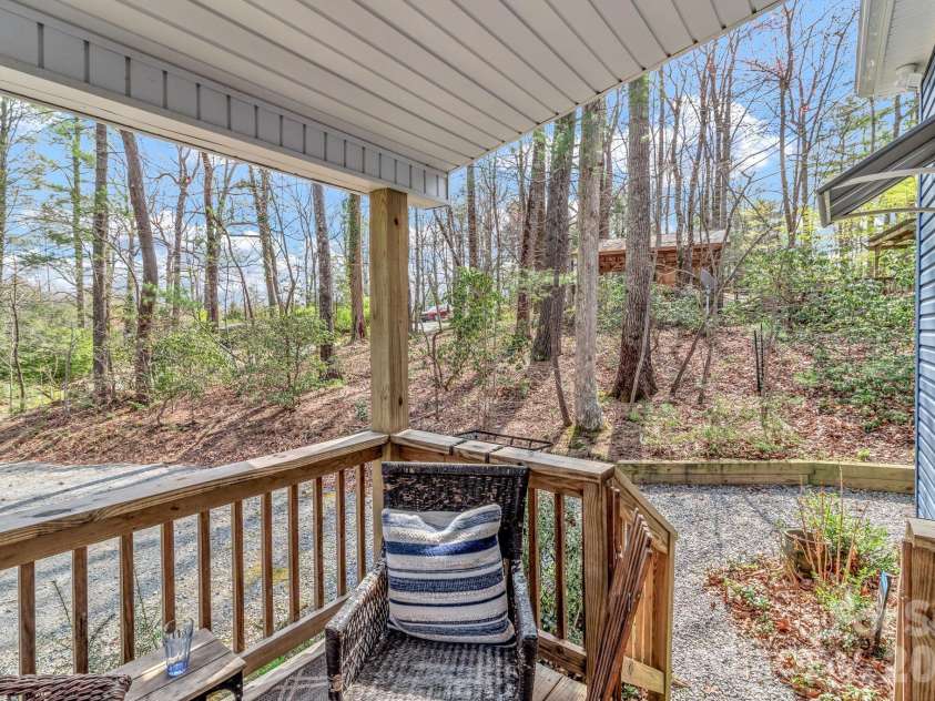 74 Alta Vista Drive, Saluda, NC 28773.  MLS# CAR4360971, YatesRealty ID 19583. 