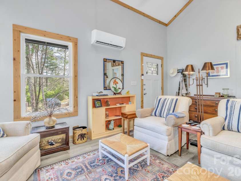 74 Alta Vista Drive, Saluda, NC 28773.  MLS# CAR4360971, YatesRealty ID 19583. 