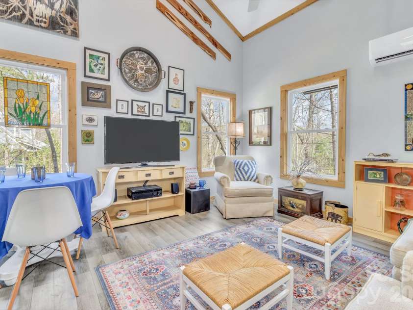 74 Alta Vista Drive, Saluda, NC 28773.  MLS# CAR4360971, YatesRealty ID 19583. 