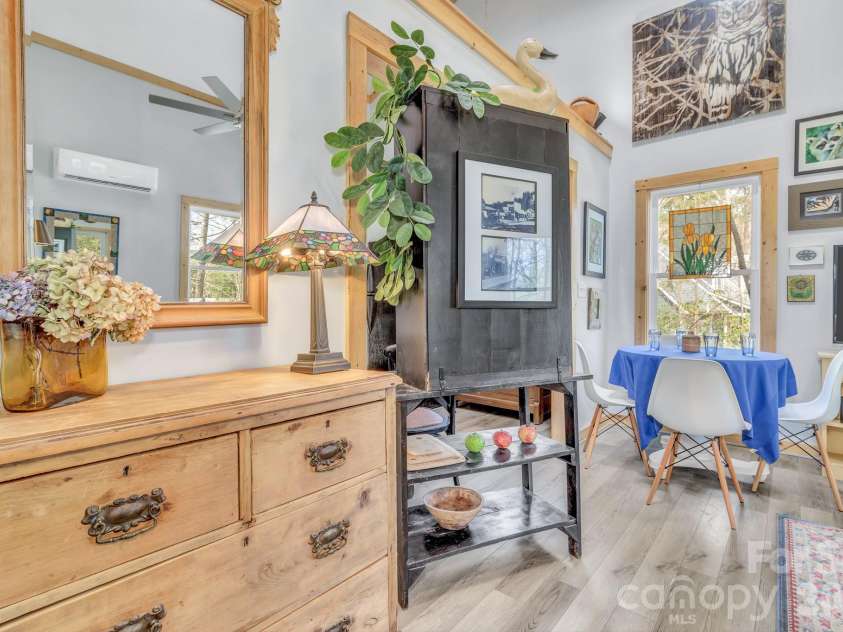 74 Alta Vista Drive, Saluda, NC 28773.  MLS# CAR4360971, YatesRealty ID 19583. 