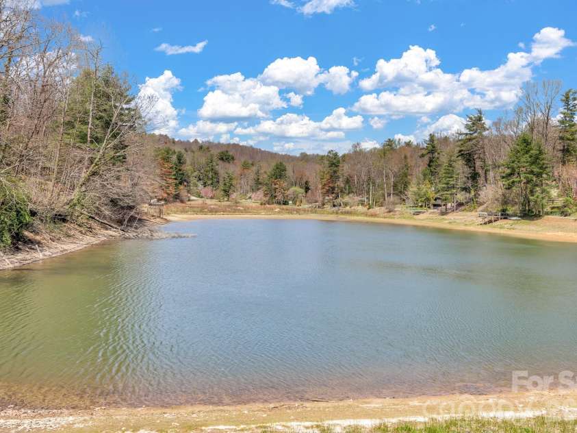 74 Alta Vista Drive, Saluda, NC 28773.  MLS# CAR4360971, YatesRealty ID 19583. 