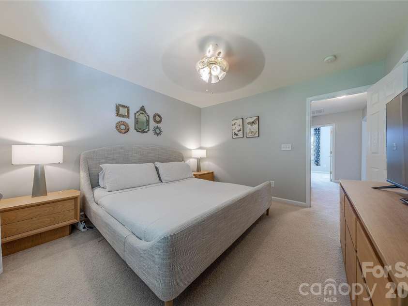 124 Clydesdale Court, Matthews, NC 28104.  MLS# CAR4372388, YatesRealty ID 19584. Primary
