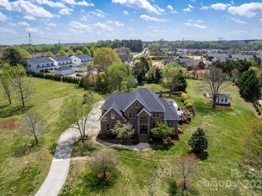 12932 Westmoreland Farm Road, Davidson, NC 28036.  MLS# CAR4243710, YatesRealty ID 19584. 