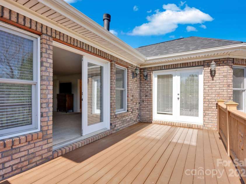 12932 Westmoreland Farm Road, Davidson, NC 28036.  MLS# CAR4243710, YatesRealty ID 19584. 