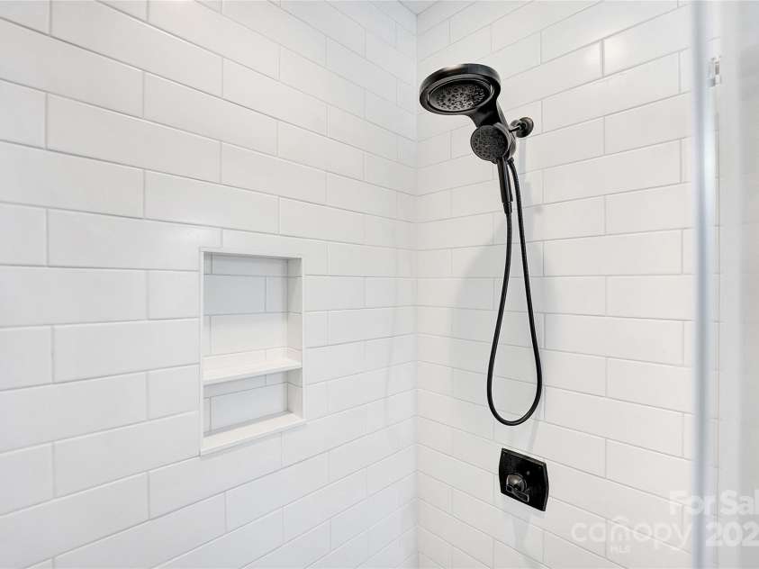 7 Mountain View Avenue, Black Mountain, NC 28711.  MLS# CAR4302734, YatesRealty ID 19585. 