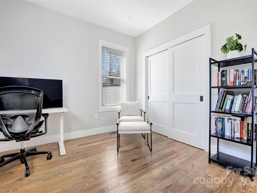 7 Mountain View Avenue, Black Mountain, NC 28711.  MLS# CAR4302734, YatesRealty ID 19585. 