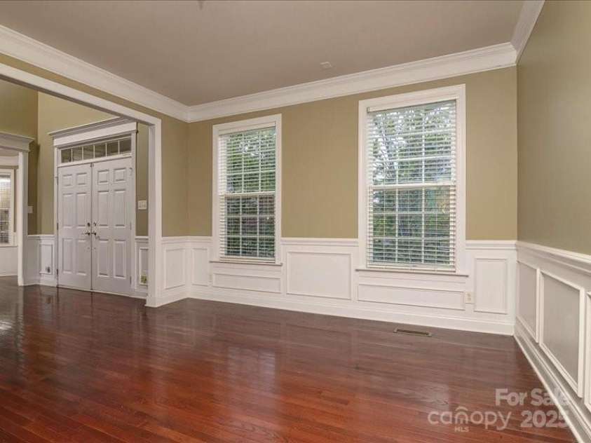 9913 Hazelview Drive, Charlotte, NC 28277.  MLS# CAR4260029, YatesRealty ID 19586. 