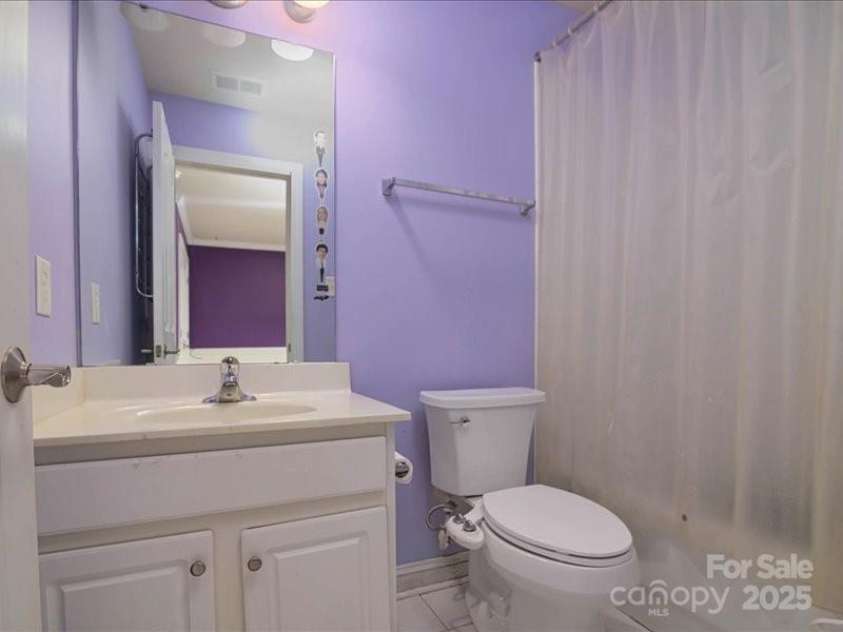 9913 Hazelview Drive, Charlotte, NC 28277.  MLS# CAR4260029, YatesRealty ID 19586. 