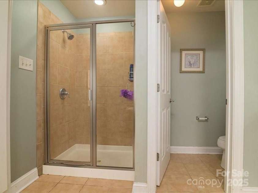 9913 Hazelview Drive, Charlotte, NC 28277.  MLS# CAR4260029, YatesRealty ID 19586. 