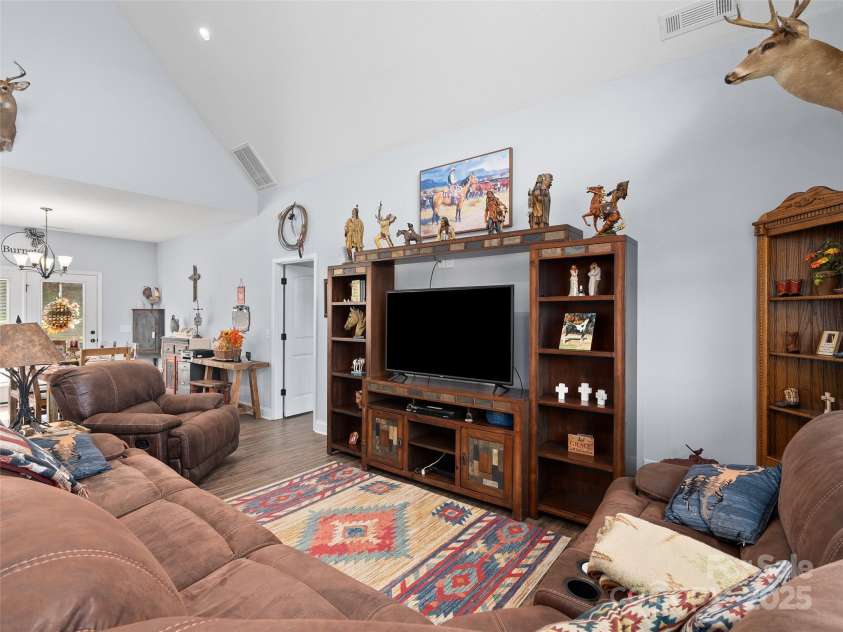303 Johnson Farm Road, Canton, NC 28716.  MLS# CAR4312603, YatesRealty ID 19587. 