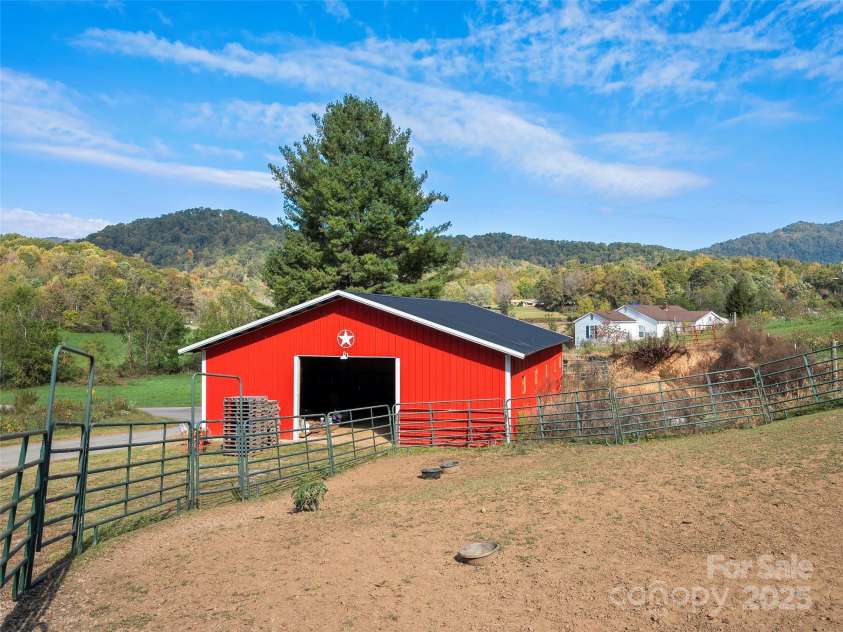 303 Johnson Farm Road, Canton, NC 28716.  MLS# CAR4312603, YatesRealty ID 19587. 