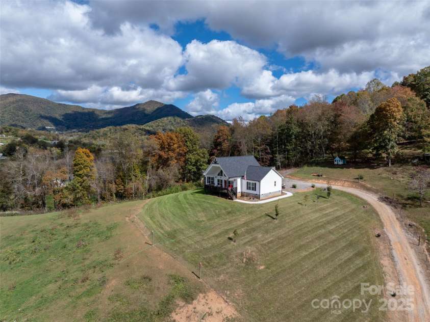 303 Johnson Farm Road, Canton, NC 28716.  MLS# CAR4312603, YatesRealty ID 19587. 