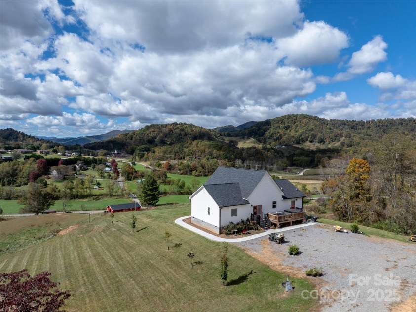303 Johnson Farm Road, Canton, NC 28716.  MLS# CAR4312603, YatesRealty ID 19587. 
