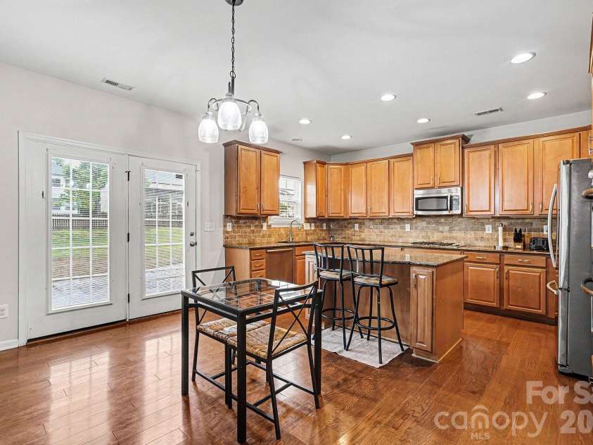 16121 Grassy Creek Drive, Huntersville, NC 28078.  MLS# CAR4324821, YatesRealty ID 19588. 