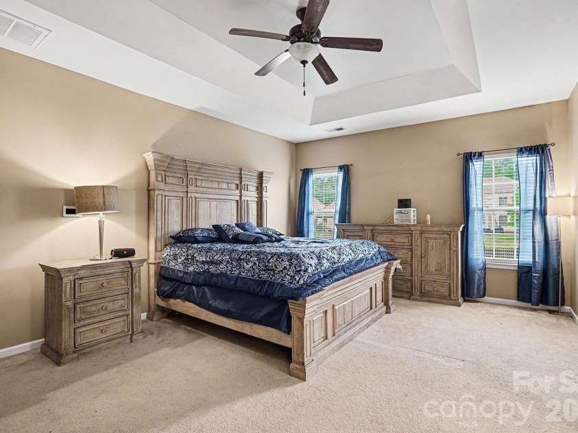 16121 Grassy Creek Drive, Huntersville, NC 28078.  MLS# CAR4324821, YatesRealty ID 19588. 