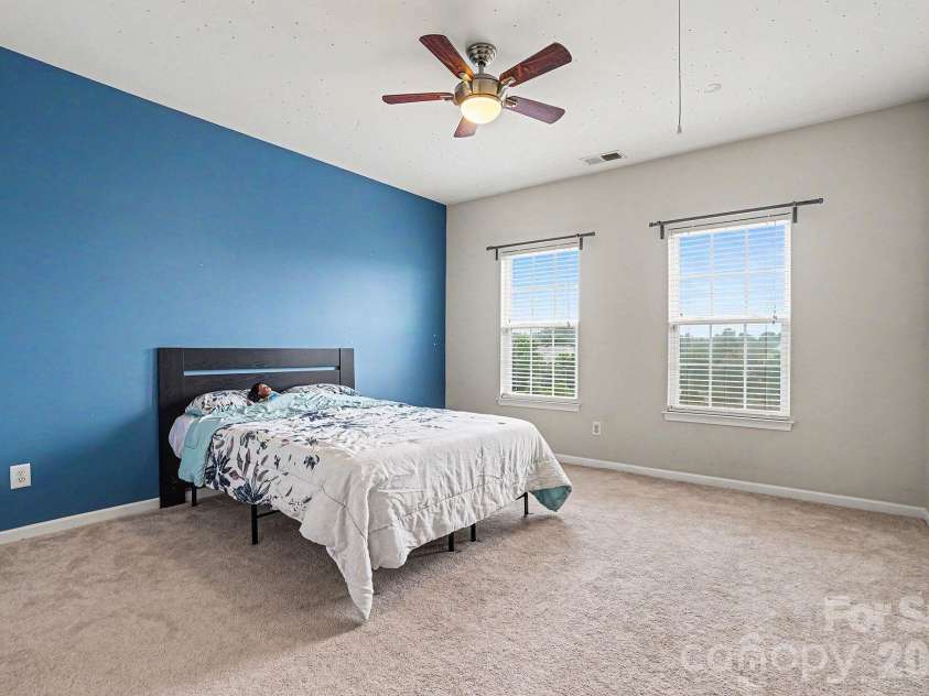 16121 Grassy Creek Drive, Huntersville, NC 28078.  MLS# CAR4324821, YatesRealty ID 19588. 