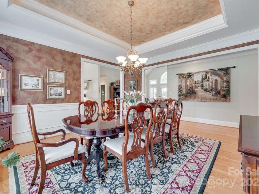 16527 Woolwine Road, Charlotte, NC 28278.  MLS# CAR4266694, YatesRealty ID 19588. 
