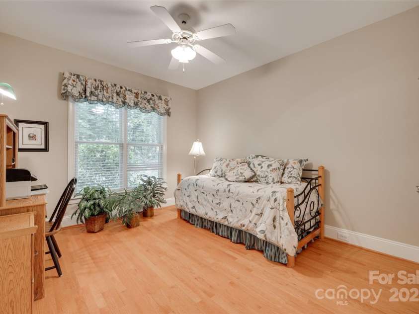 16527 Woolwine Road, Charlotte, NC 28278.  MLS# CAR4266694, YatesRealty ID 19588. 