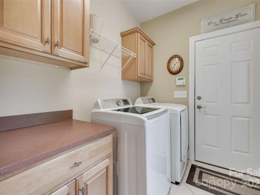 16527 Woolwine Road, Charlotte, NC 28278.  MLS# CAR4266694, YatesRealty ID 19588. 