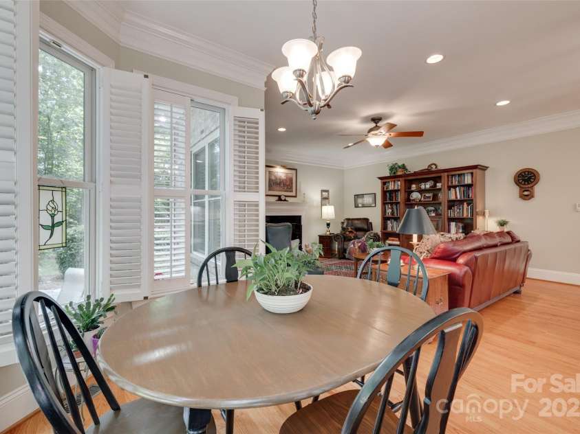 16527 Woolwine Road, Charlotte, NC 28278.  MLS# CAR4266694, YatesRealty ID 19588. 