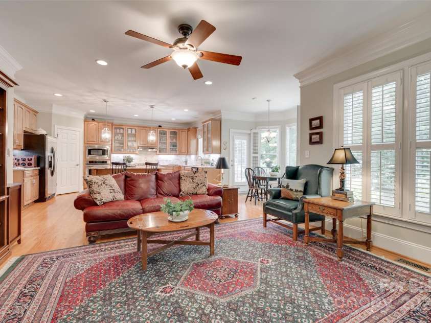 16527 Woolwine Road, Charlotte, NC 28278.  MLS# CAR4266694, YatesRealty ID 19588. 