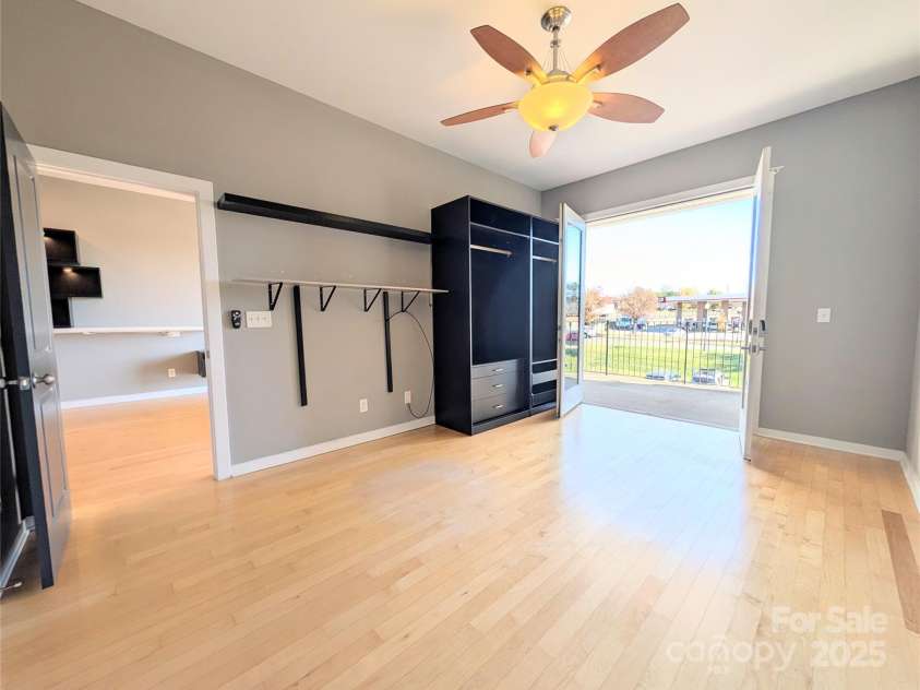 360 Exchange Street, Concord, NC 28027.  MLS# CAR4321208, YatesRealty ID 1959. Open floor plan with beautiful wood floors.