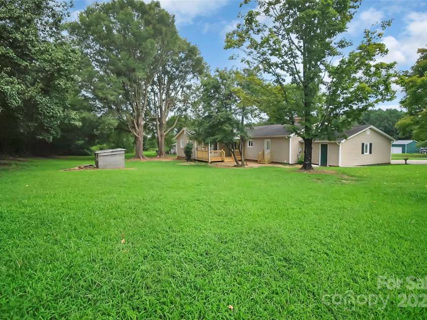 6316 Hill Gates Trail, Cherryville, NC 28021.  MLS# CAR4294077, YatesRealty ID 1959. 