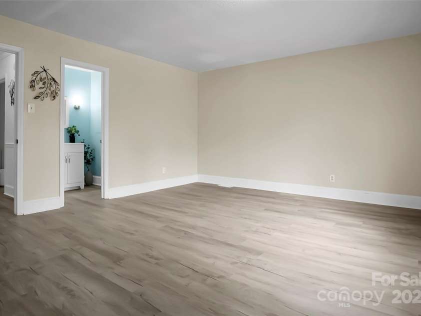 6316 Hill Gates Trail, Cherryville, NC 28021.  MLS# CAR4294077, YatesRealty ID 1959. 
