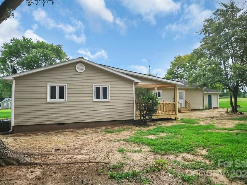 6316 Hill Gates Trail, Cherryville, NC 28021.  MLS# CAR4294077, YatesRealty ID 1959. 