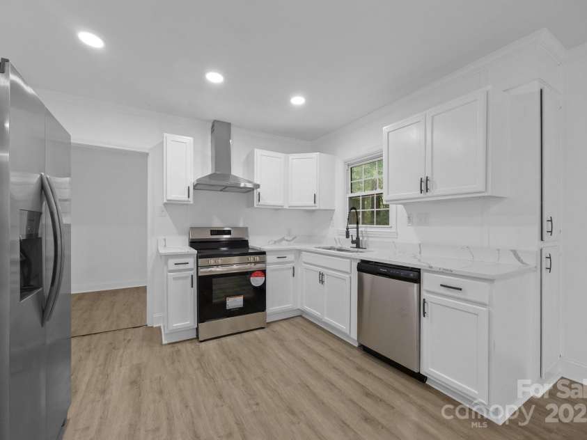 442 Lovelace Road, Rock Hill, SC 29730.  MLS# CAR4269453, YatesRealty ID 19590. 