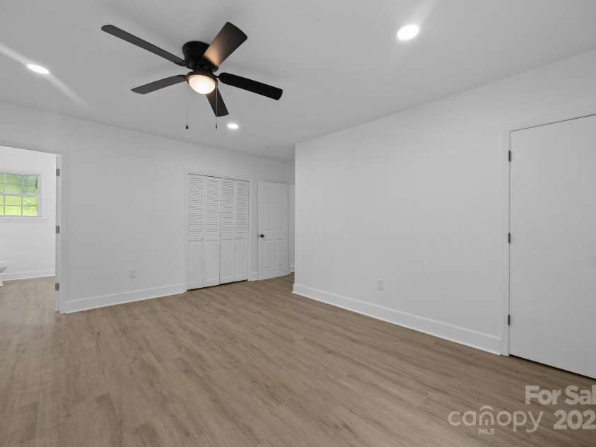 442 Lovelace Road, Rock Hill, SC 29730.  MLS# CAR4269453, YatesRealty ID 19590. Primary bedroom