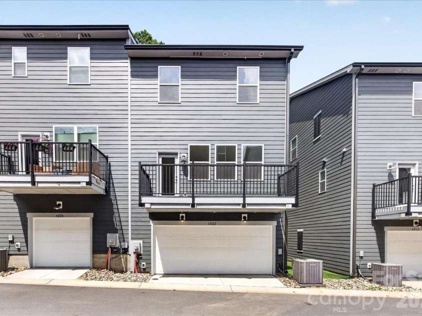 6022 Pivot Court, Charlotte, NC 28205.  MLS# CAR4370511, YatesRealty ID 19590. 2 bay rear load garage