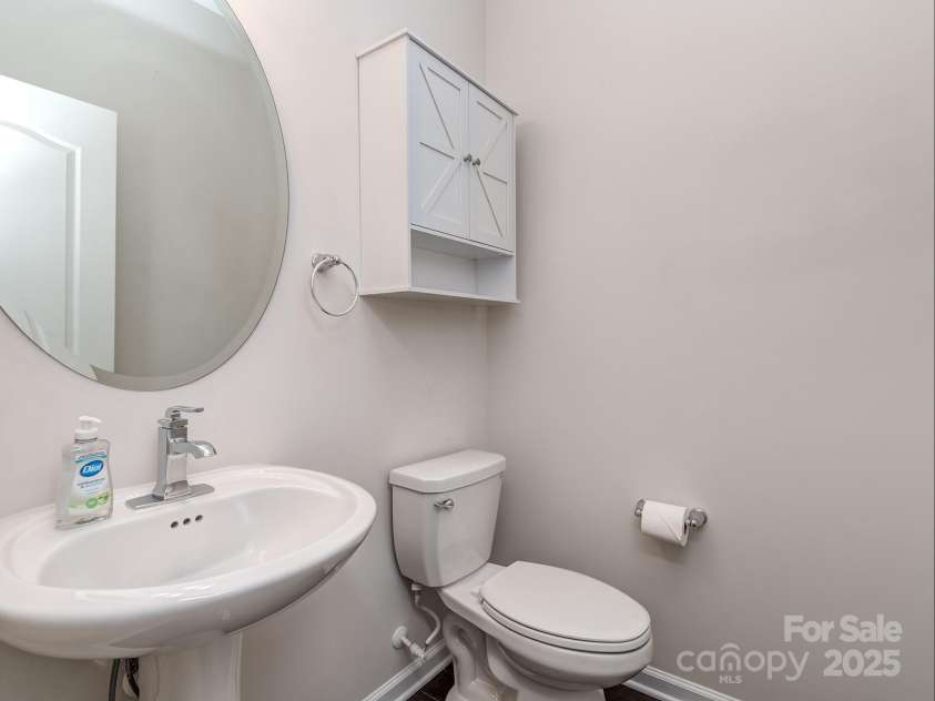 12214 Ardrey Park Drive, Charlotte, NC 28277.  MLS# CAR4247491, YatesRealty ID 19591. Half bath on 2nd floor.