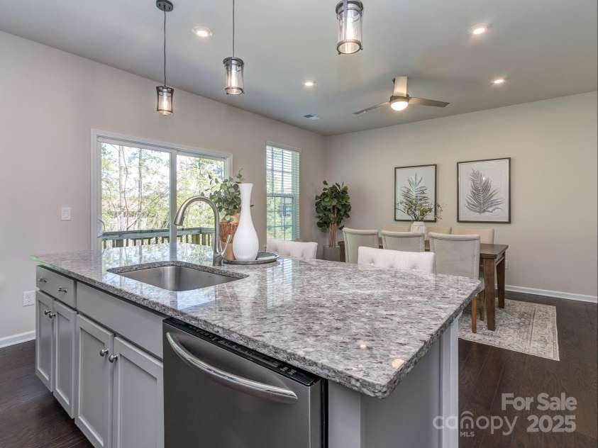 12214 Ardrey Park Drive, Charlotte, NC 28277.  MLS# CAR4247491, YatesRealty ID 19591. Pendant lighting over island/breakfast bar.