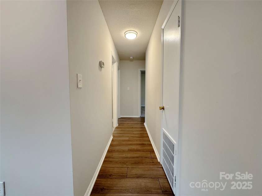 921 Nottingham Drive, Gastonia, NC 28054.  MLS# CAR4287436, YatesRealty ID 19592. 