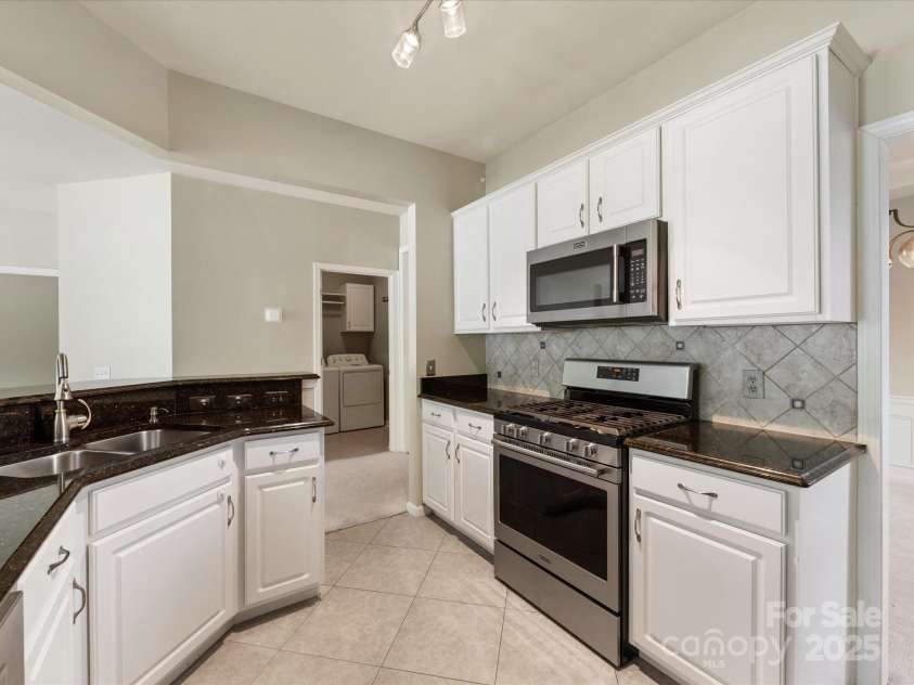 8603 Robinson Meadow Court, Charlotte, NC 28277.  MLS# CAR4265734, YatesRealty ID 19593. 