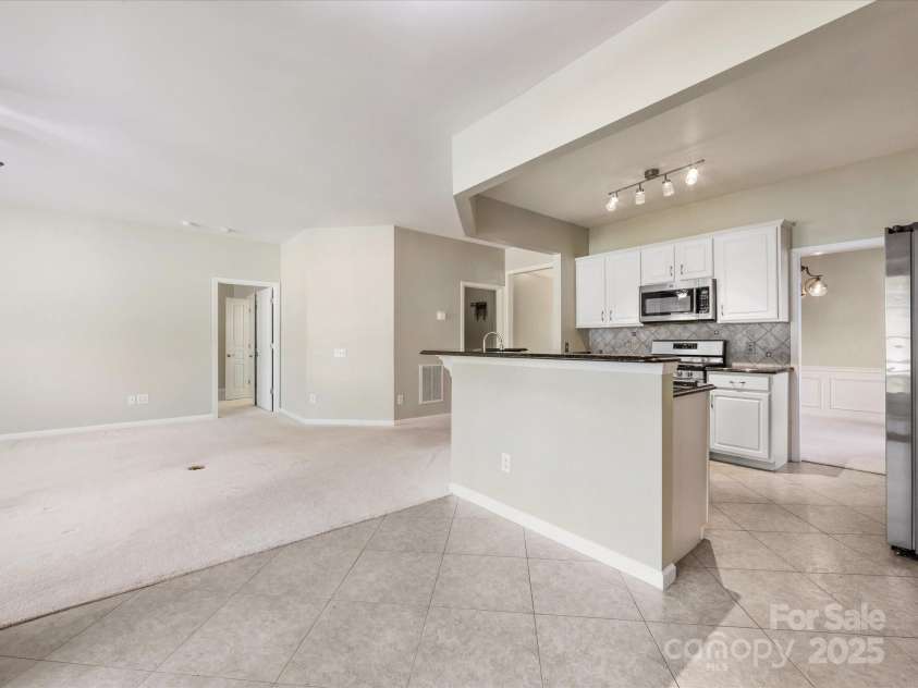 8603 Robinson Meadow Court, Charlotte, NC 28277.  MLS# CAR4265734, YatesRealty ID 19593. 