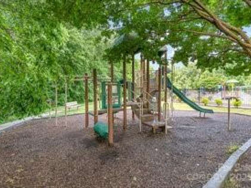 15037 Taylor Ridge Lane, Charlotte, NC 28273.  MLS# CAR4255229, YatesRealty ID 19594. 