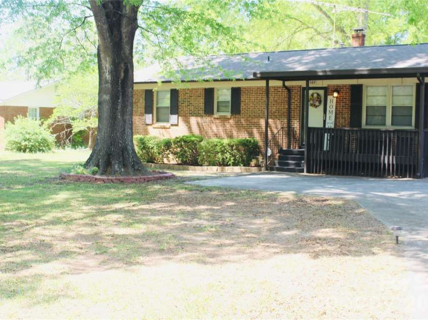 1481 Grace Avenue, Lancaster, SC 29720.  MLS# CAR4362408, YatesRealty ID 19595. Front Yard