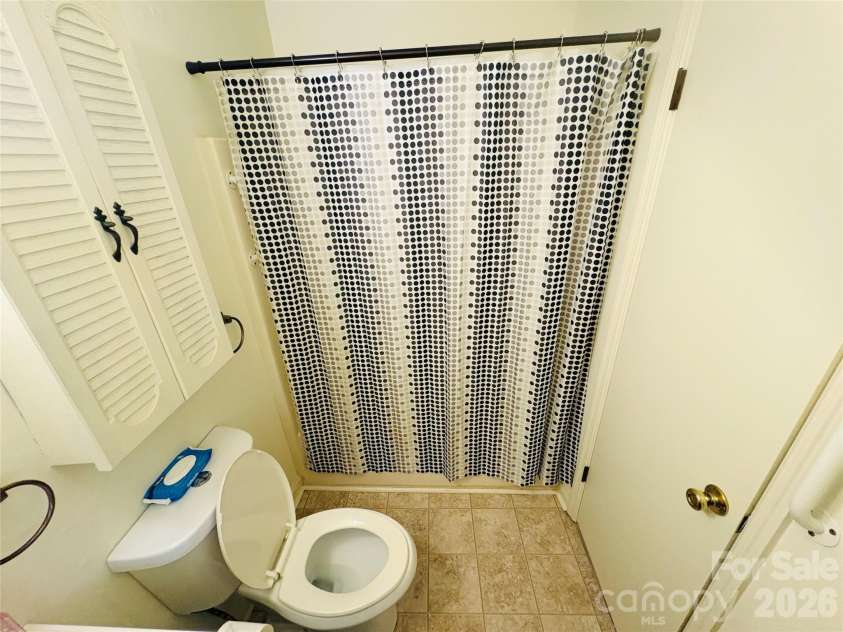1481 Grace Avenue, Lancaster, SC 29720.  MLS# CAR4362408, YatesRealty ID 19595. Primary Bathroom