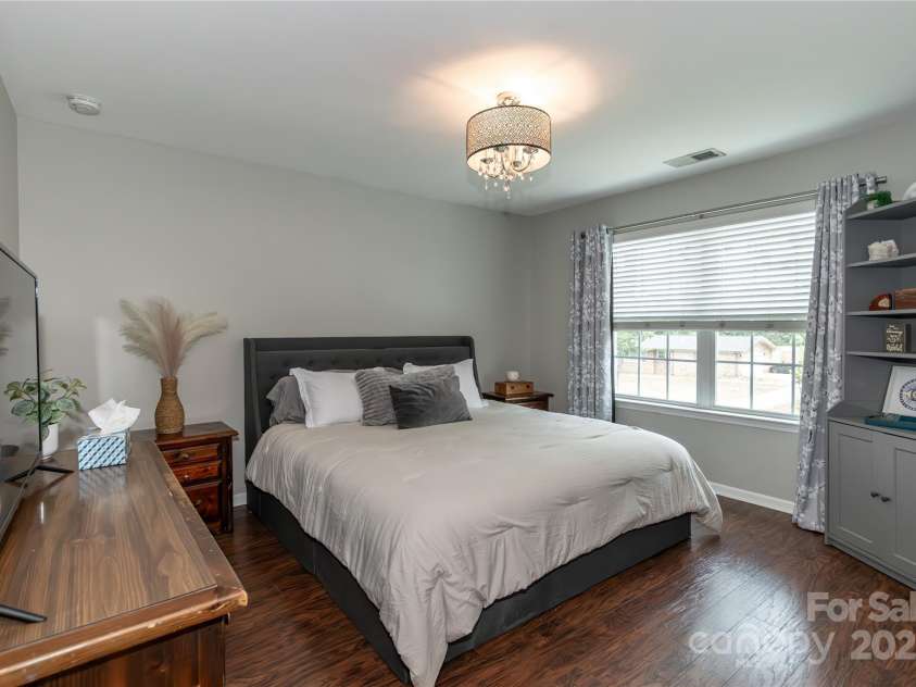 4924 Riverdale Drive, Charlotte, NC 28273.  MLS# CAR4241747, YatesRealty ID 19595. 3rd Bedroom