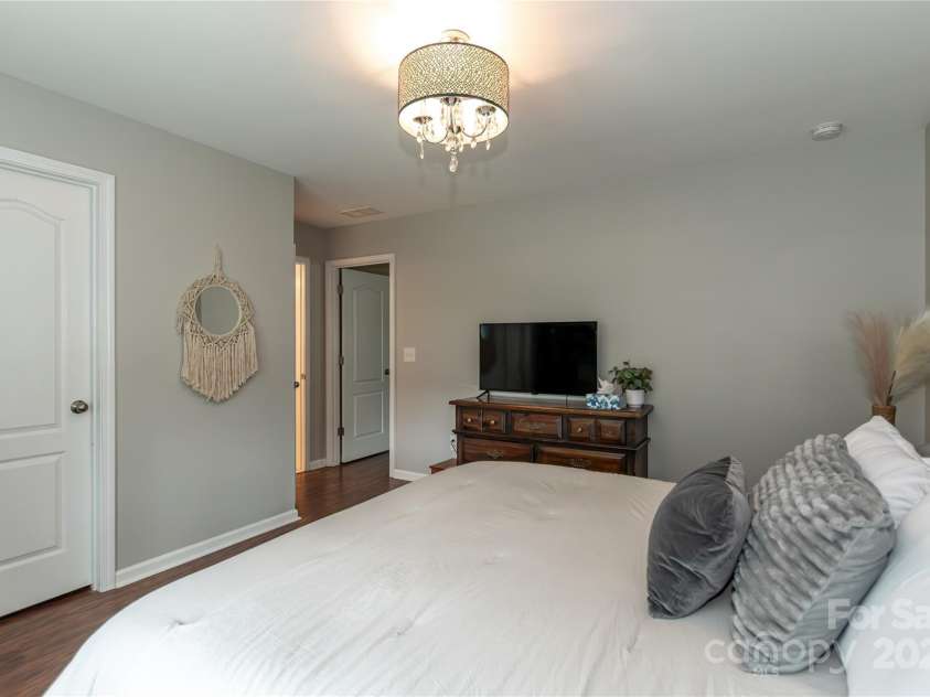 4924 Riverdale Drive, Charlotte, NC 28273.  MLS# CAR4241747, YatesRealty ID 19595. 3rd Bedroom