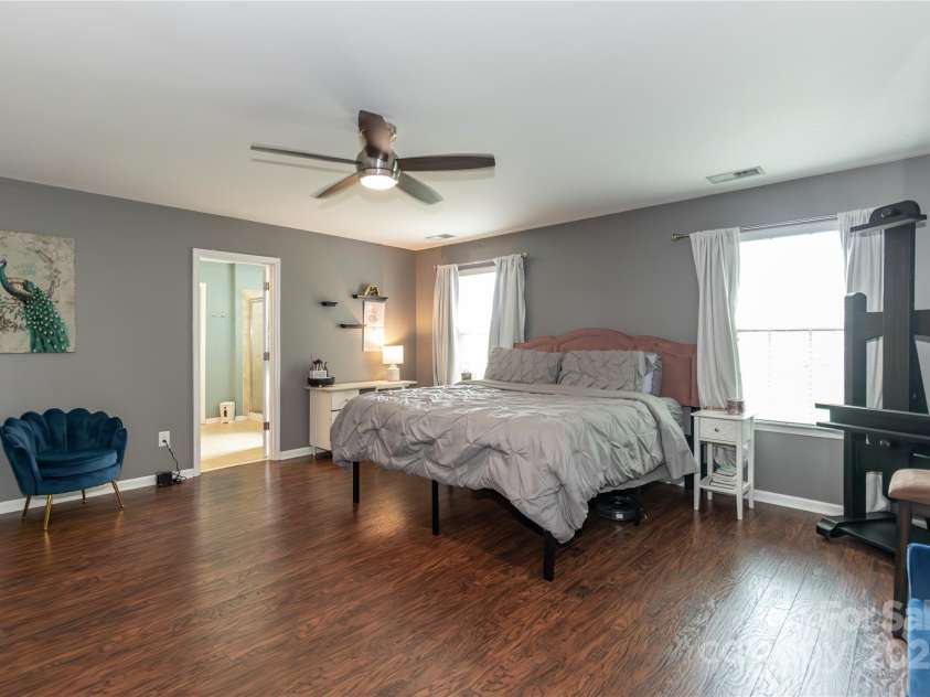 4924 Riverdale Drive, Charlotte, NC 28273.  MLS# CAR4241747, YatesRealty ID 19595. 