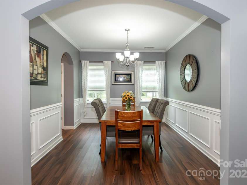 4924 Riverdale Drive, Charlotte, NC 28273.  MLS# CAR4241747, YatesRealty ID 19595. Dining Room
