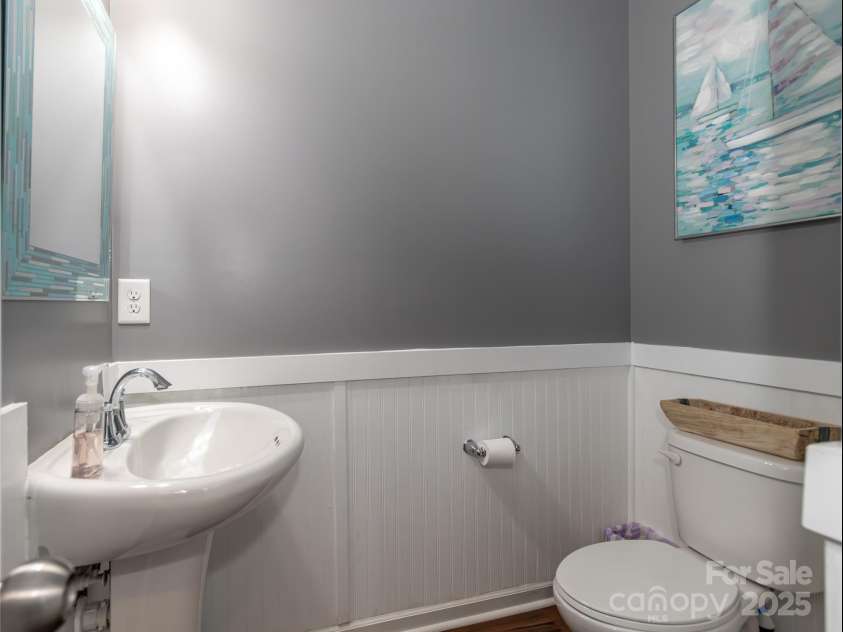 4924 Riverdale Drive, Charlotte, NC 28273.  MLS# CAR4241747, YatesRealty ID 19595. Half Bath Downstairs